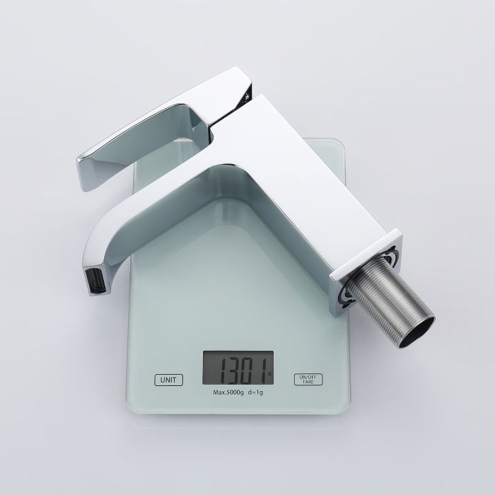 Смеситель для раковины Raglo хром R02.10