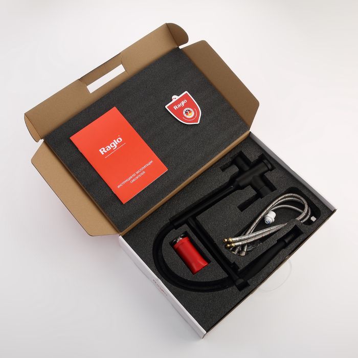 Смеситель для кухни со съемным изливом на магните и подключением фильтра питьевой воды Raglo черный R81.63.06